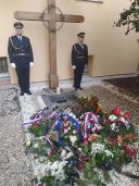 Etická komise uctila památku popravených a zemřelých politických vězňů z let 1948-1965